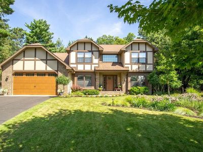 3701 Forest Knoll Drive, Eau Claire, WI, 54701