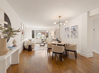 211 E 51st St APT 9F, New York, NY 10022
