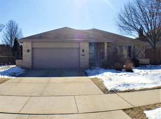 1269 Durham Ln, Lemont, IL 60439