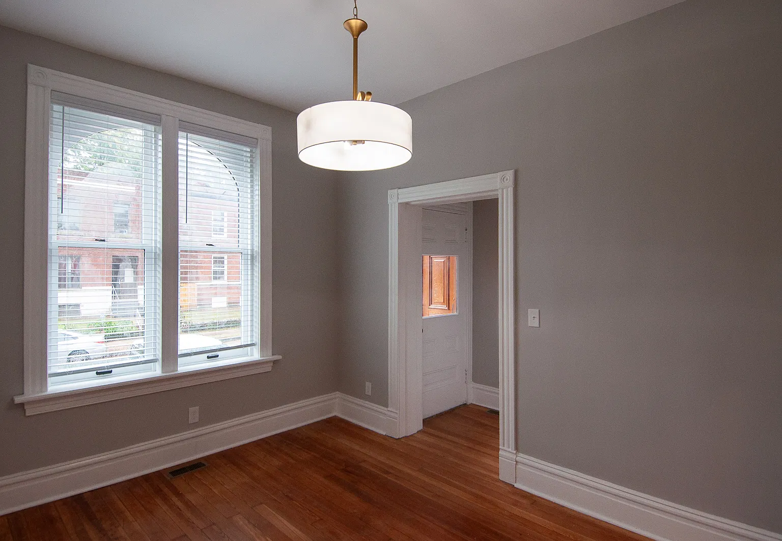 1 bed, 950 sqft, $1,695 — Photo 3
