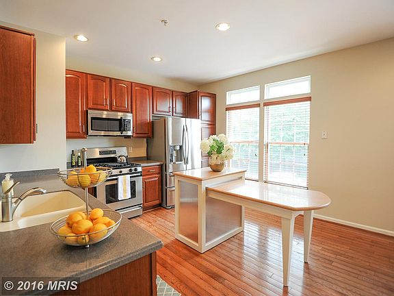 5th image of 3615 Madison Ln