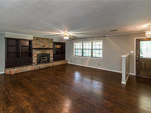 5th image of 236 Charlie Cannon Rd