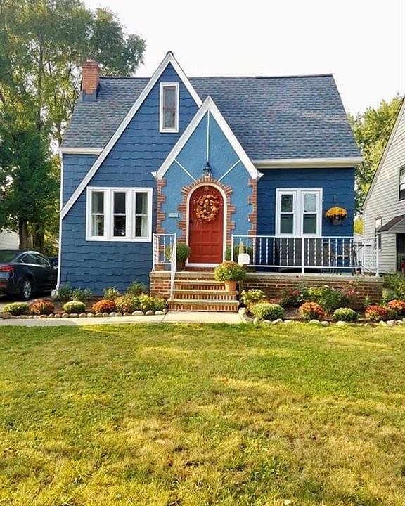 1st image of 16111 Larchwood Ave