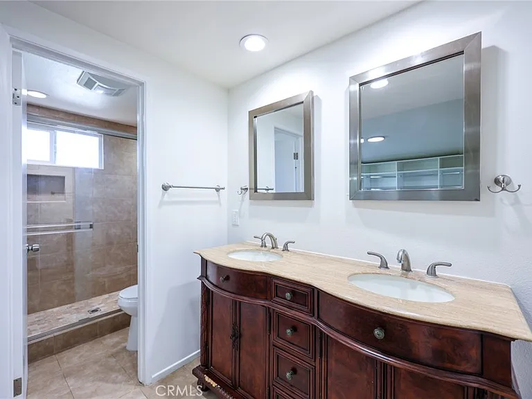 17122 Spinning Ave — Photo 19
