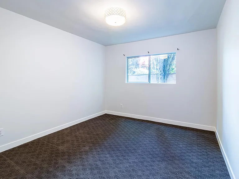 8421 Clinton St #101 — Photo 19