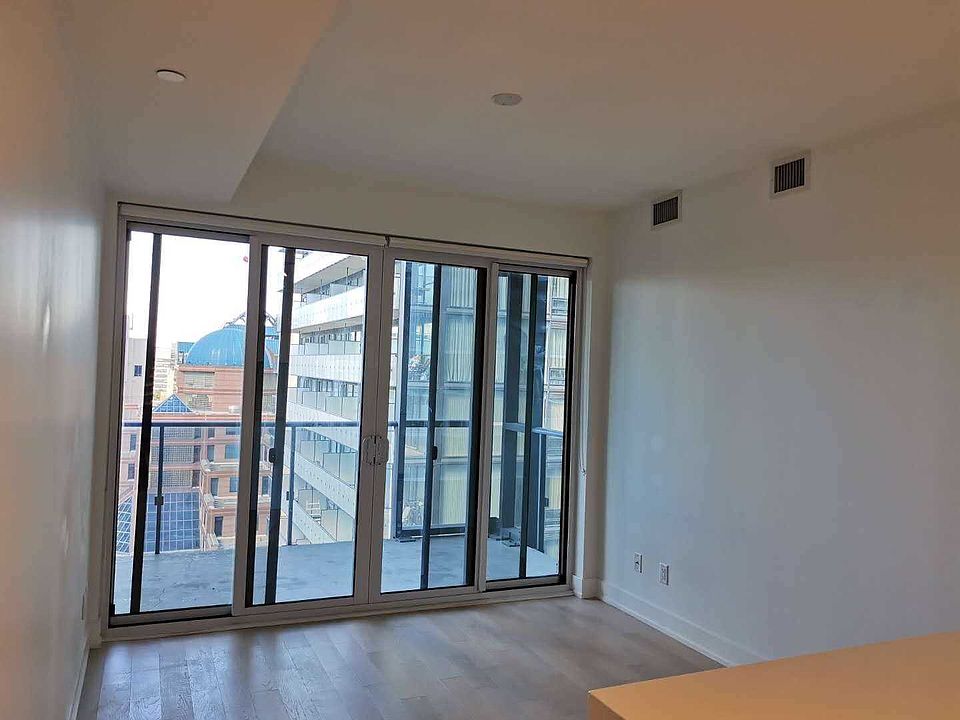 1st image of 7 Grenville St W #1812