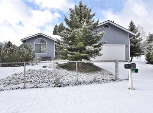 203 Collier Cir, Yreka, CA