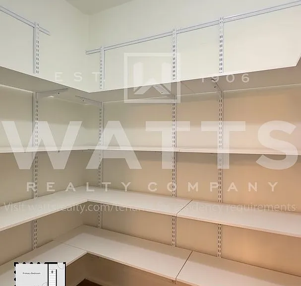 1093 Columbiana Rd — Photo 17
