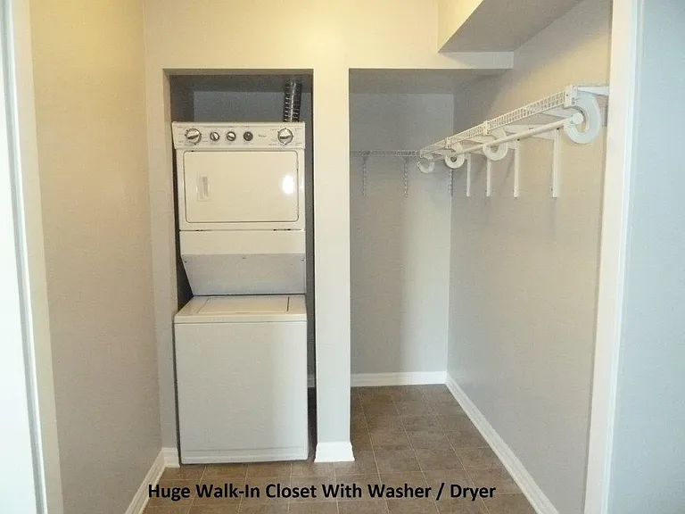 2015 Robinson Ave #4 — Photo 5
