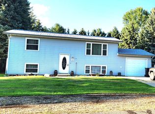 12118 Johnathan Ave, Menoken, ND 58558