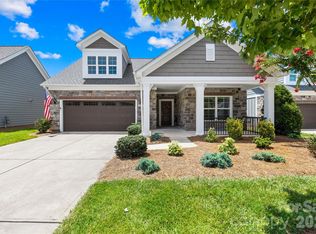 135 Valleymist Ln, Mooresville, NC 28117