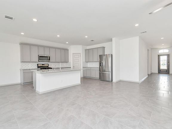 5th image of 1230 Lake Ct