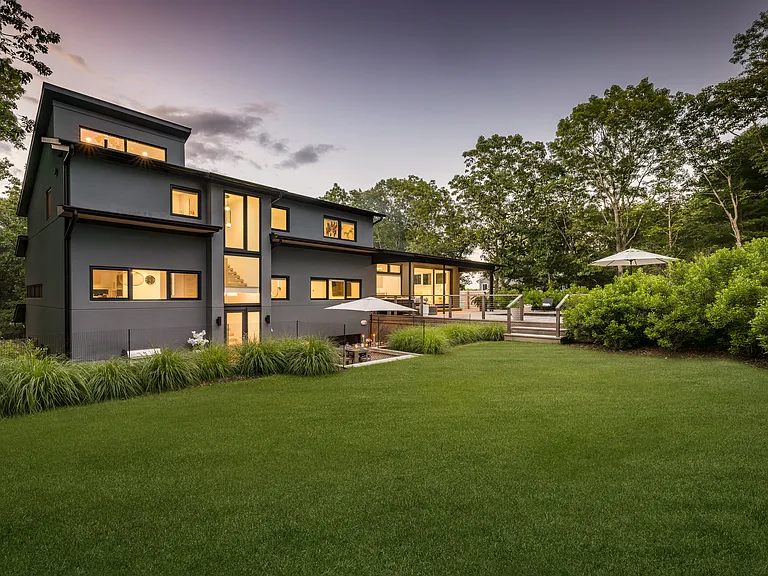 32 Island View Dr W — Photo 40