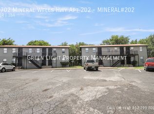 1702 Mineral Wells Hwy APT 202, Weatherford, TX 76088