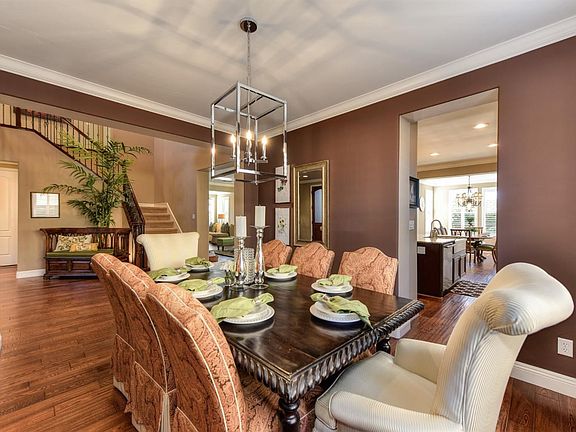 3rd image of 3510 Leonardo Way