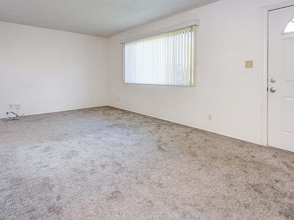 3rd image of 1534 Valle Vista Ave #1534