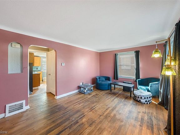 2nd image of 3431 Grovewood Ave