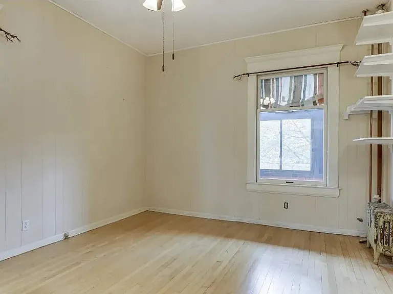 614 Grand Ave #D — Photo 11
