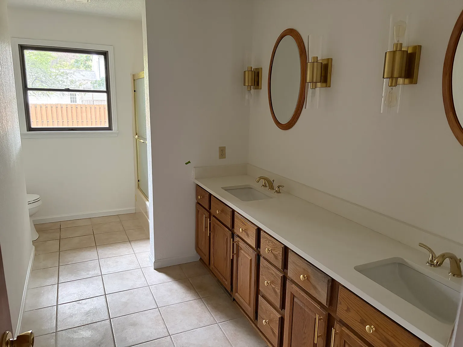 3 bed, 2000 sqft, $2,900 — Photo 4