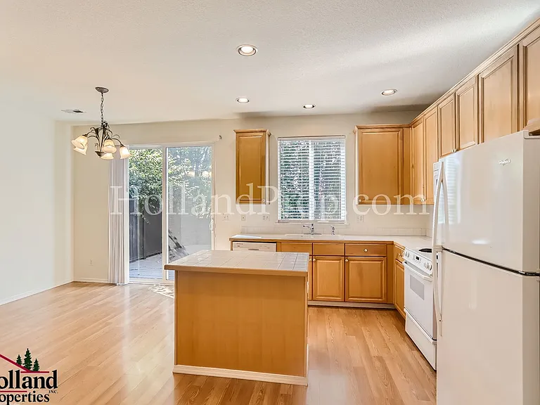 16180 NW Fescue Ct — Photo 11