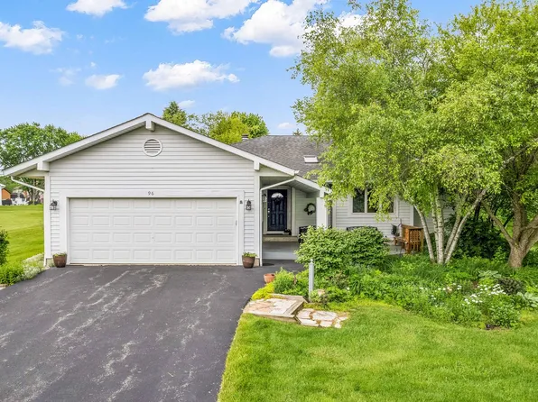 96 Holiday Dr, Somonauk, IL 60552