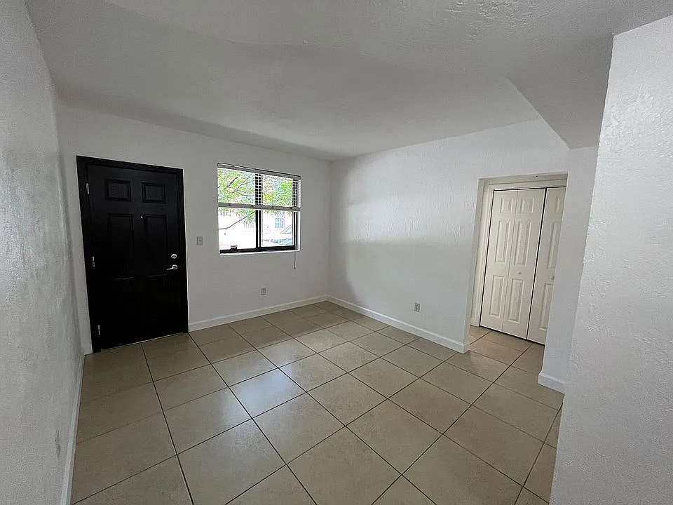 1 bed, 500 sqft, $1,695 — Photo 2