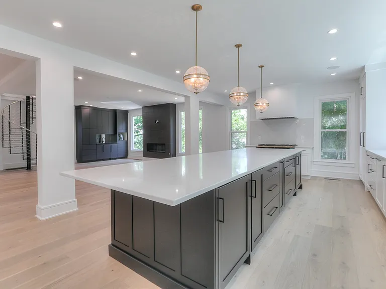 5095 Heathrow Blvd — Photo 3