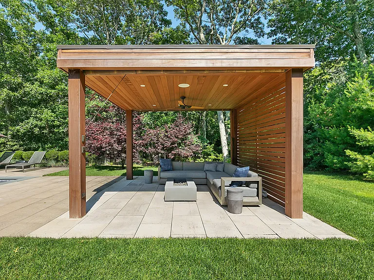 389 Montauk Hwy — Photo 7
