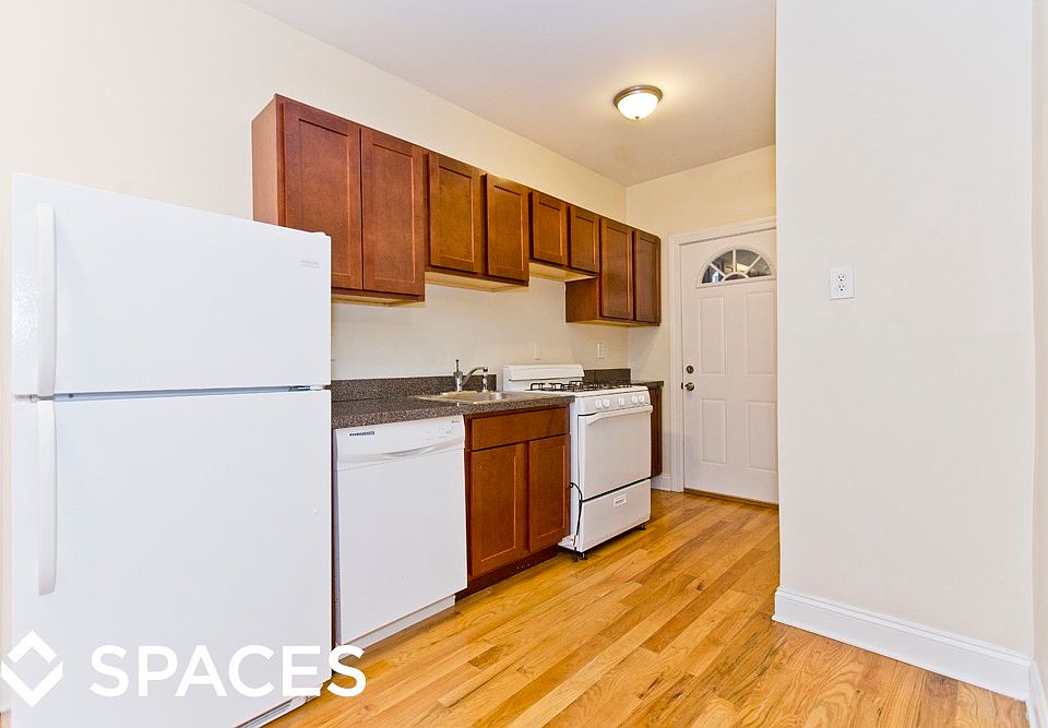 1st image of 622 W Cornelia Avenue # 1n Fl 1ST
