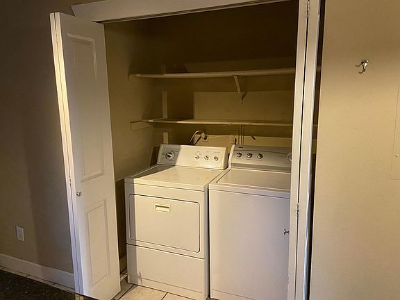 5th image of 20807-20807 109th Ln SE