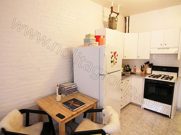 3rd image of 377 Broome St APT 10