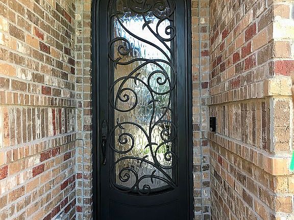 5th image of 1315 E Jax Ave