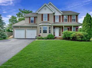 20 Azalea Ct, Barnegat, NJ 08005