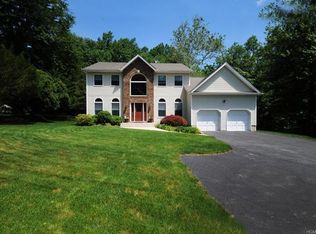 475 W Clarkstown Rd, New City, NY 10956