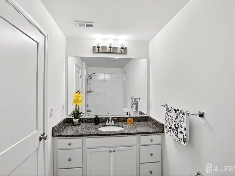 728 Station Rd — Photo 14