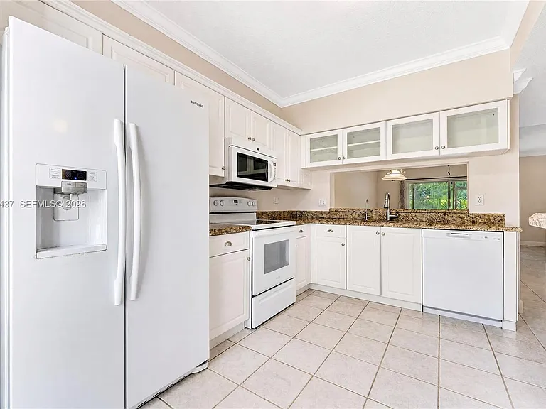 932 Kokomo Key Ln — Photo 6