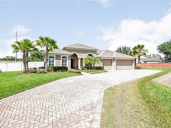2nd image of 4755 Legacy Oaks Dr