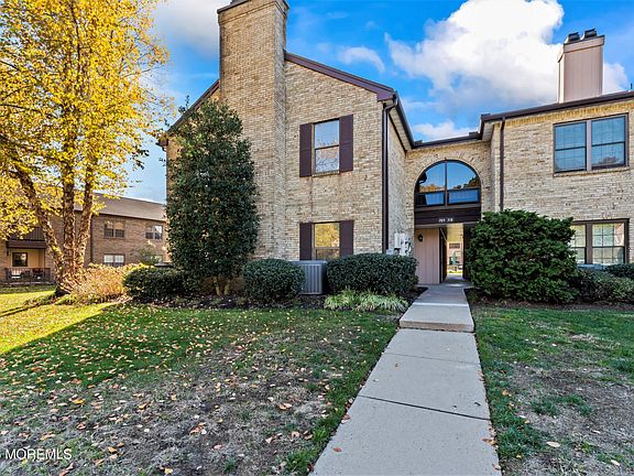 2nd image of 708 Wellington Place