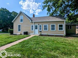 1318 South St, Burlington, IA 52601