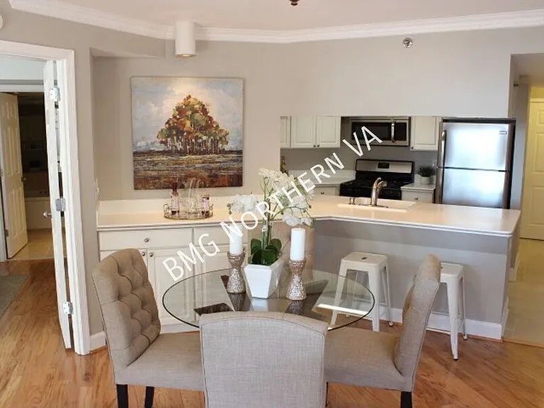 1276 N Wayne St #909 — Photo 8