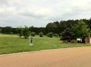 5 Club Dr, Natchez, MS 39120