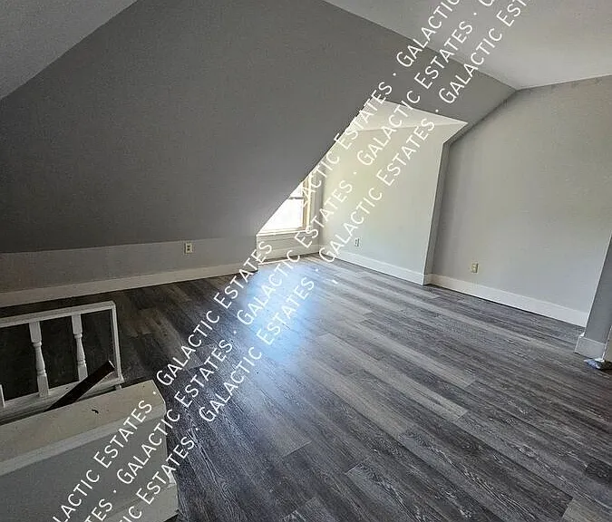 696 Hevey St #3 — Photo 8