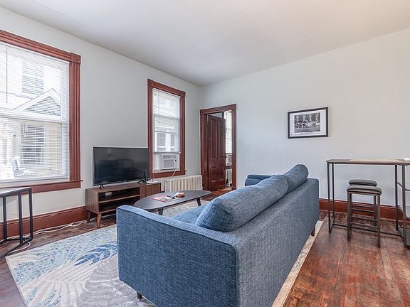 4th image of 170 Church St APT 1