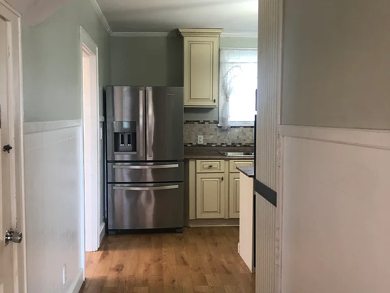 609 Rome Park — Photo 16