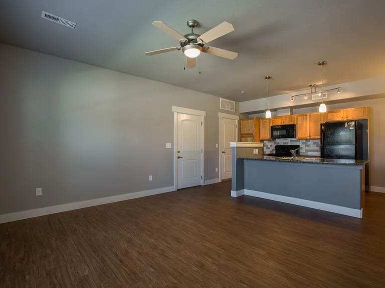 5233 Boardwalk Dr #C201 — Photo 18