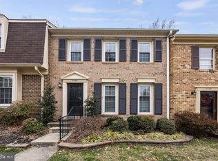 7472 Adams Park Ct, Annandale, VA 22003