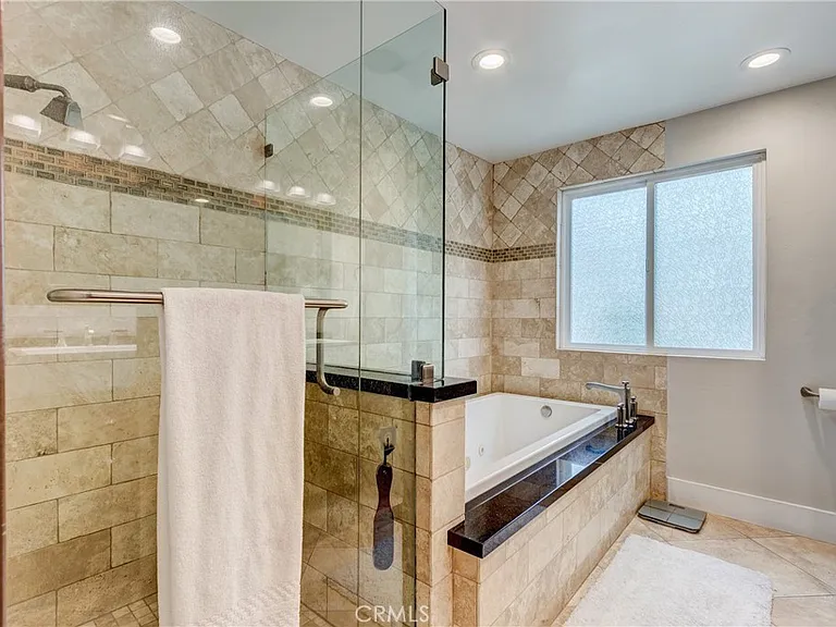 11451 Snark St — Photo 40
