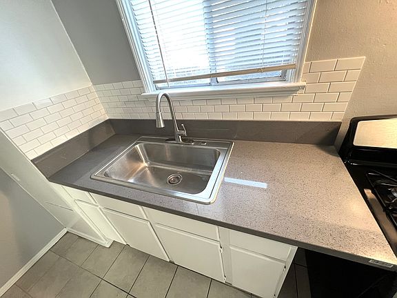5th image of 3420 Santa Anita Ave #3/5