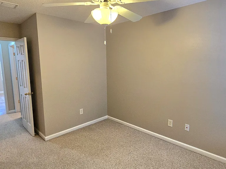 3 Castleton Ct — Photo 19