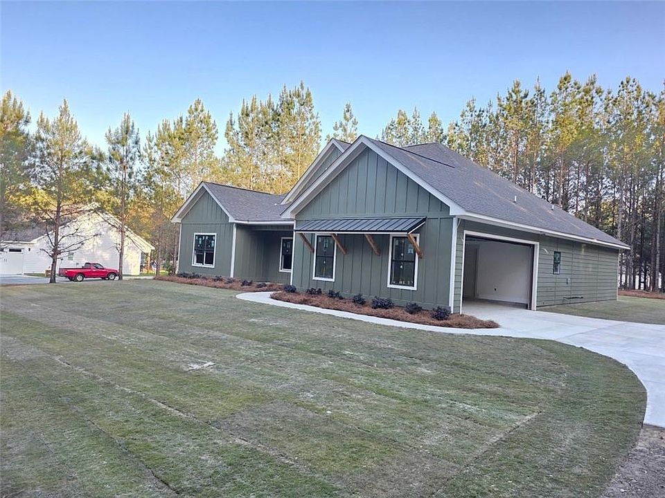 1st image of 1592 Lee Road 129